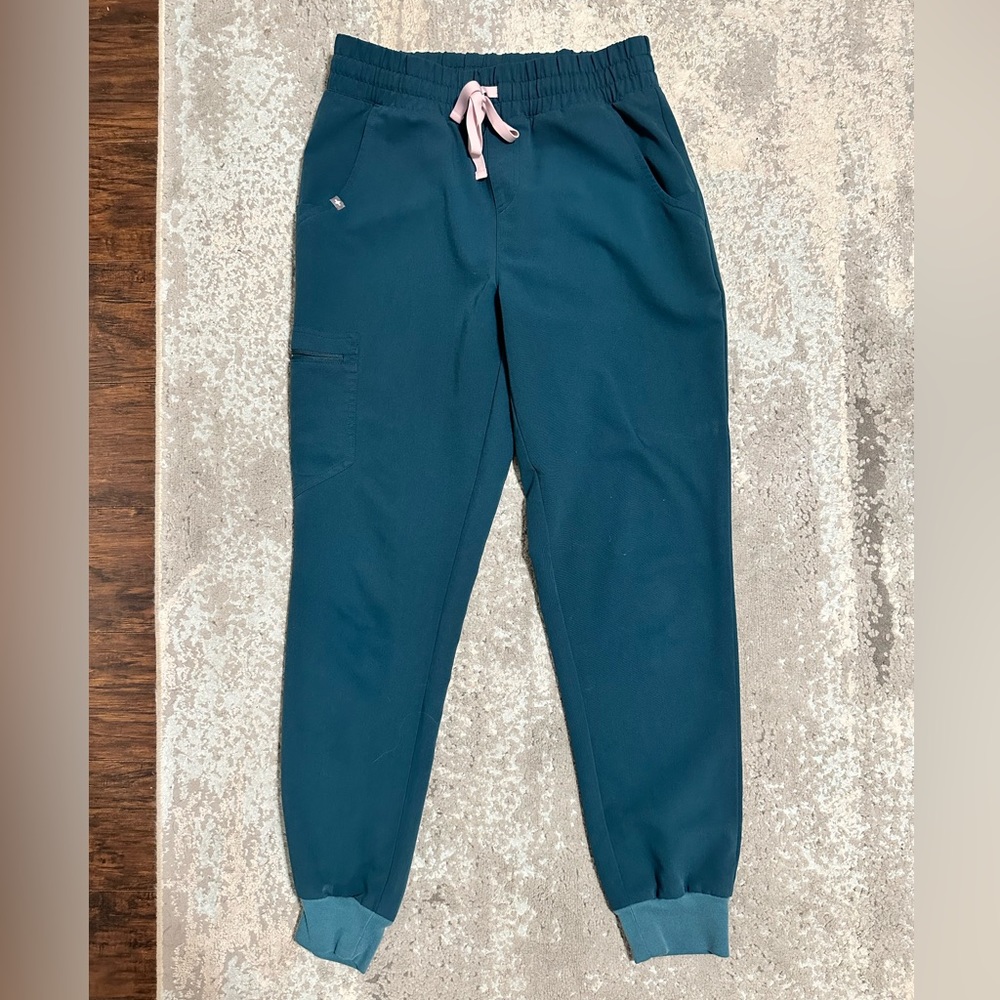 Figs SMALL Caribbean Blue Jogger Pants with Pink Tie